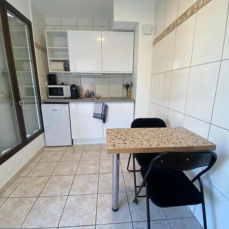 Ferienwohnung Chez K - Studio - Proche Centre - Parking Sainte-Savine Exterior foto